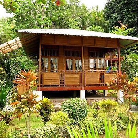 Two Fish Resort Lembeh Bitung Exterior foto